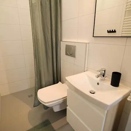 Piaskowy 2 * 詹塔尔