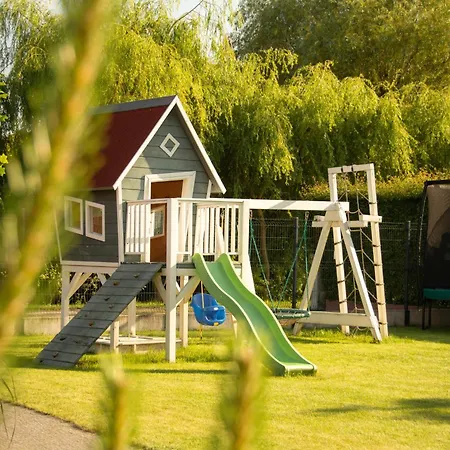 Проживание в семье Piaskowy 2